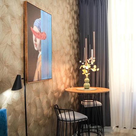 Hedone City Luxury Apartments With Free Parking พูลา ภายนอก รูปภาพ