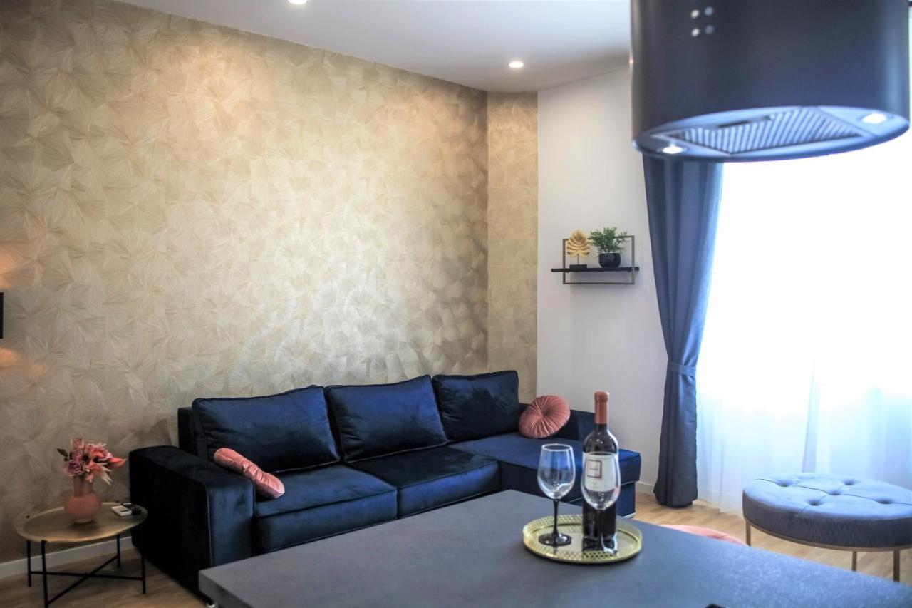 Hedone City Luxury Apartments With Free Parking พูลา ภายนอก รูปภาพ