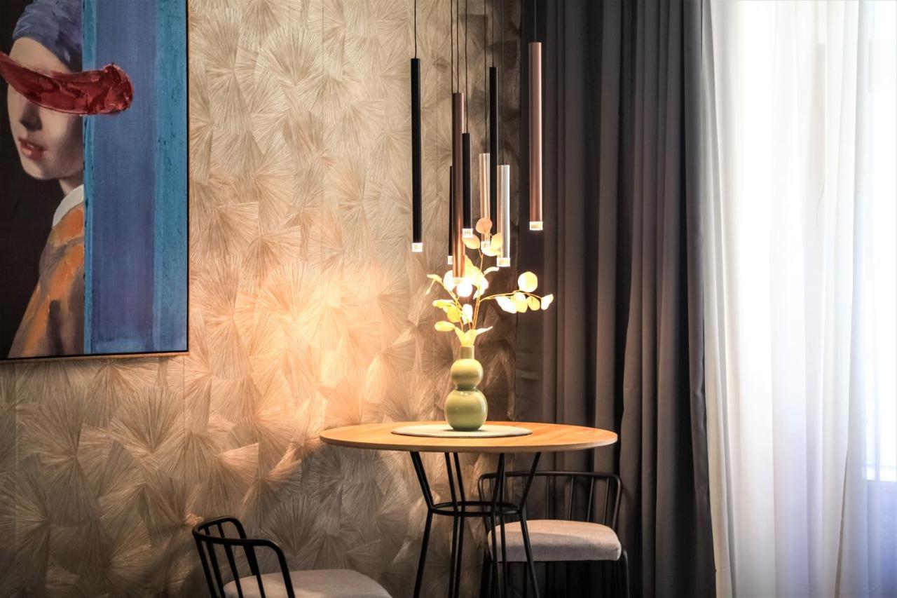 Hedone City Luxury Apartments With Free Parking พูลา ภายนอก รูปภาพ
