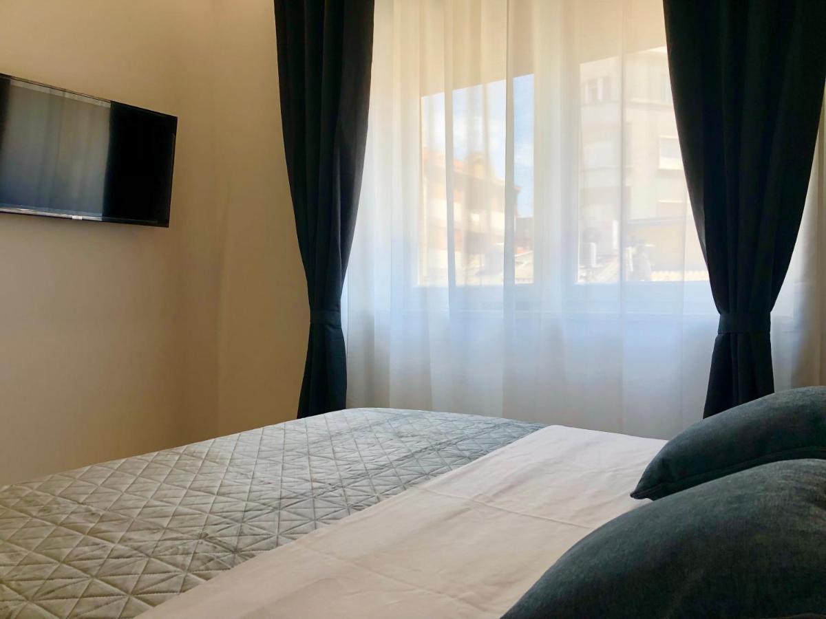 Hedone City Luxury Apartments With Free Parking พูลา ภายนอก รูปภาพ