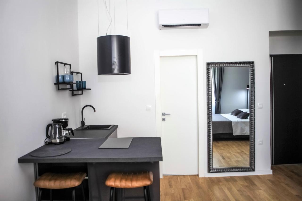 Hedone City Luxury Apartments With Free Parking พูลา ภายนอก รูปภาพ