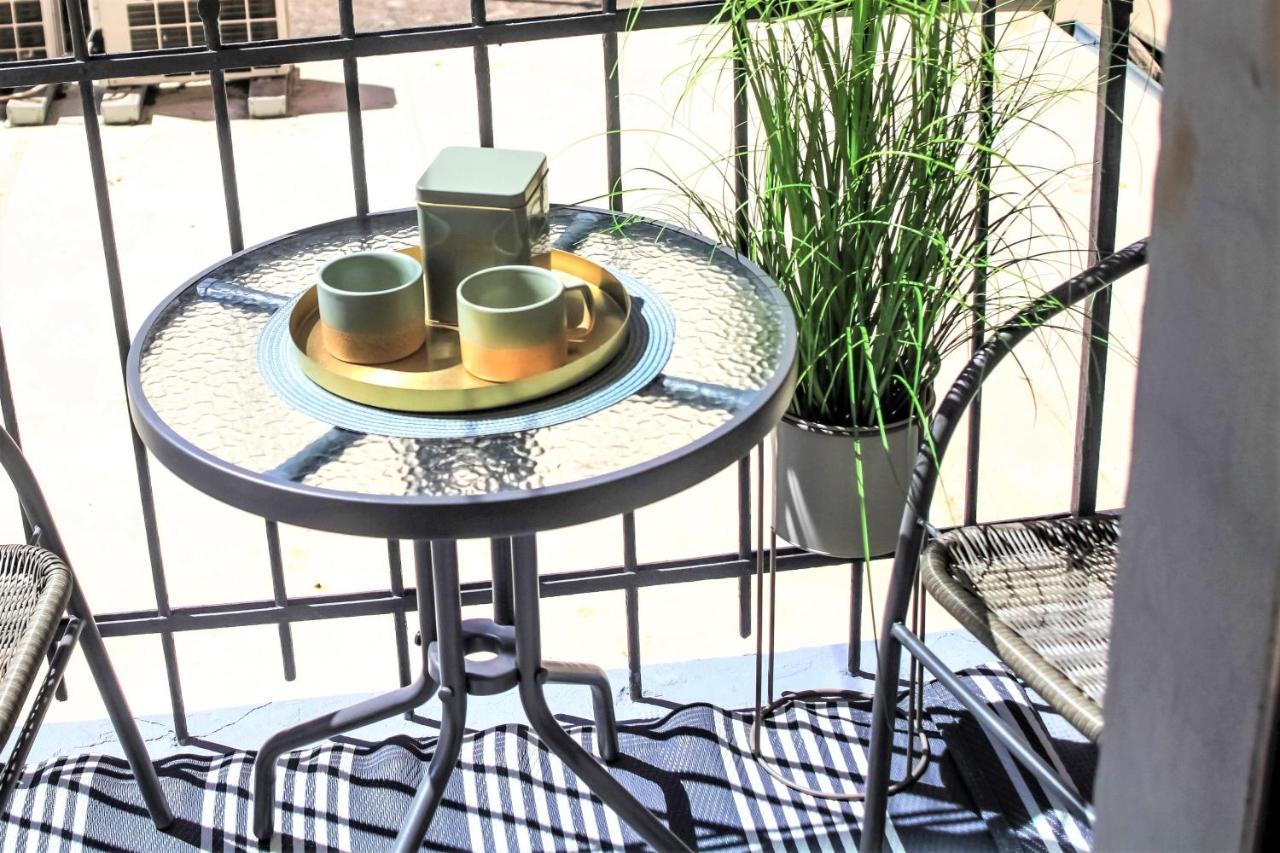Hedone City Luxury Apartments With Free Parking พูลา ภายนอก รูปภาพ